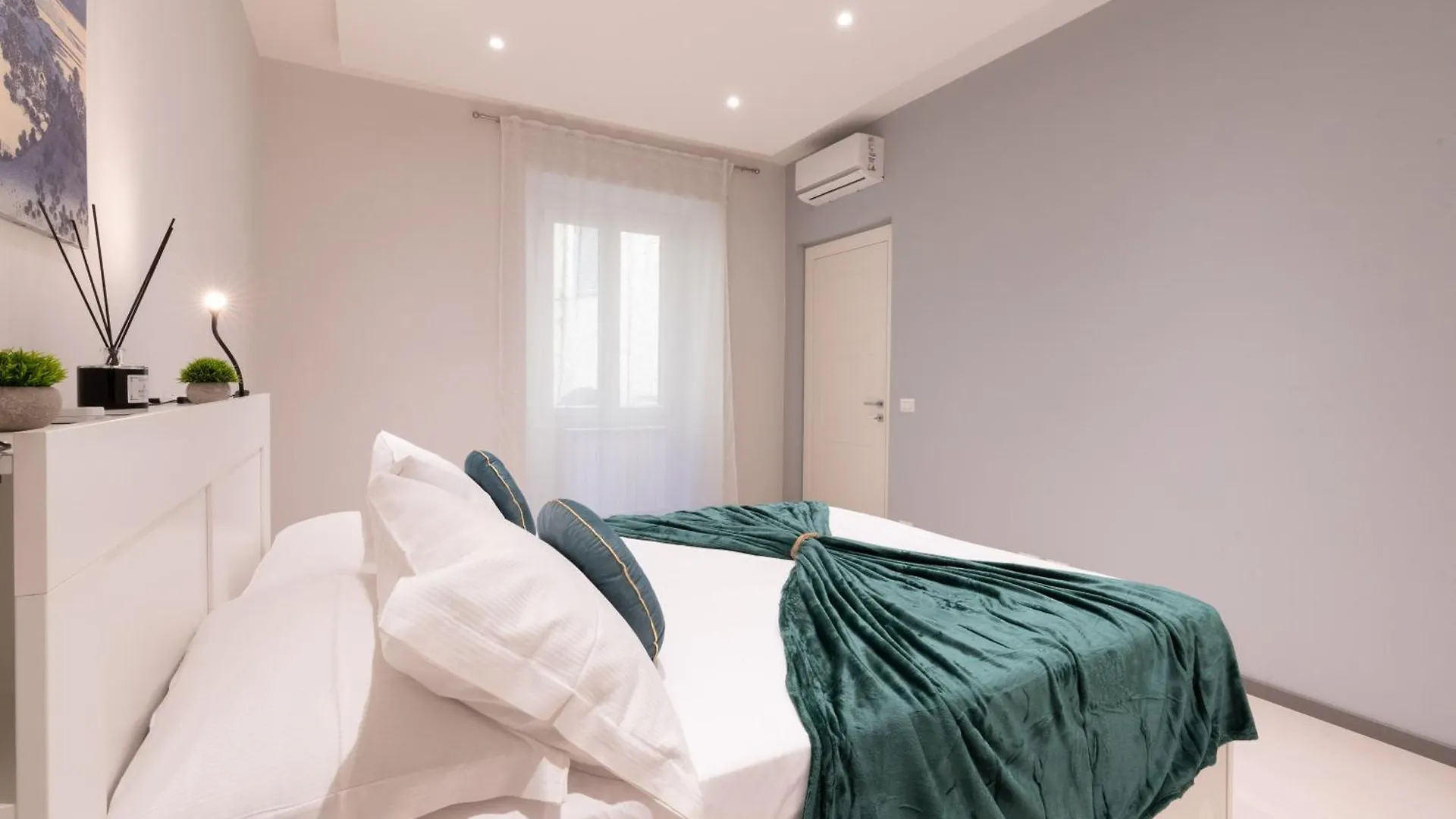 Dolce Vita Suite In Trastevere Rome Apartment